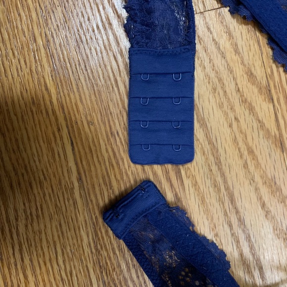 Victoria Secret push-up Bra - Picture 5 of 8